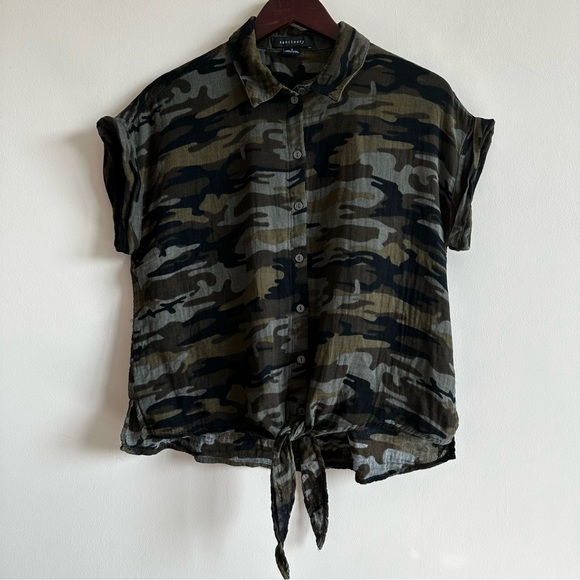 SANCTUARY Camo-Print Tie-Front Short Sleeve Tee - Picture 2 of 9